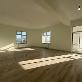 Gurtly 4 kom 190m2 2 etaj