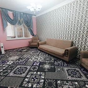 Satlyk jay Gowdan W 3 komnat