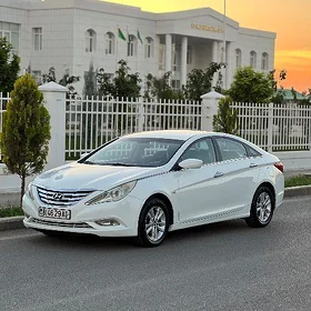 Hyundai Sonata 2011