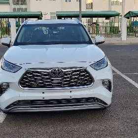 Toyota Highlander 2023