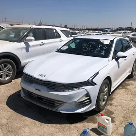 Kia K5 2023