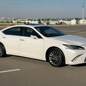 Lexus ES 350 2022