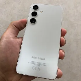 Samsung S24