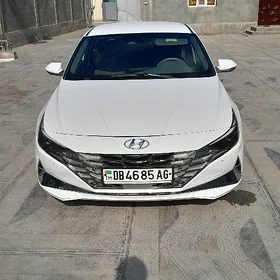 Hyundai Elantra 2023