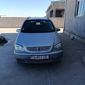 Opel Zafira 2001