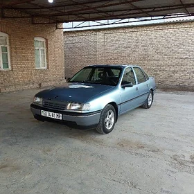 Opel Vectra 1989