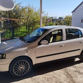Opel Astra 2003