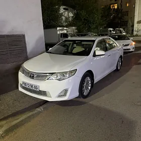 Toyota Camry 2013