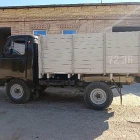 UAZ 452 1998