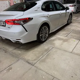 Toyota Camry 2022