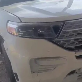 Ford Explorer 2022