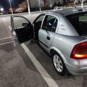 Opel Astra 1998