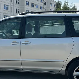 Toyota Sienna 2009