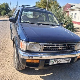 Nissan Pathfinder 1997