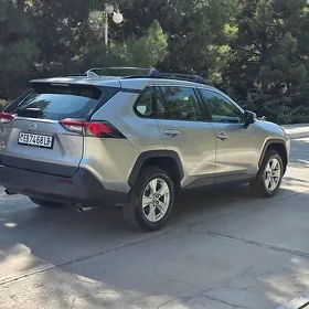 Toyota RAV4 2022