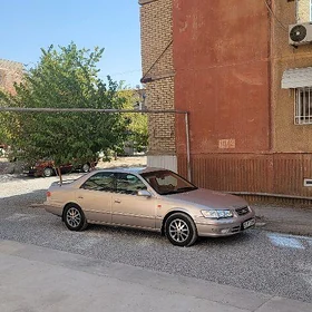 Toyota Camry 2001