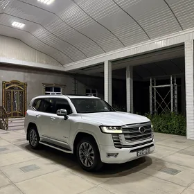 Toyota Land Cruiser 2023