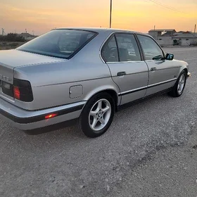 BMW 525 1990