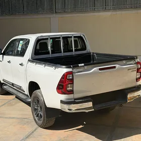 Toyota Hilux 2026