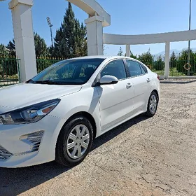 Kia Rio 2021