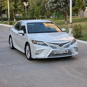 Toyota Camry 2020