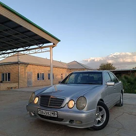 Mercedes-Benz E320 1998
