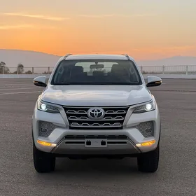 Toyota Fortuner 2025