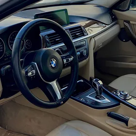 BMW F30 2013