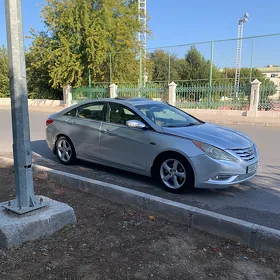 Hyundai Sonata 2011