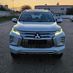 Mitsubishi Montero Sport 2020