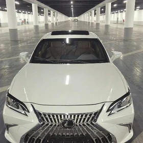 Lexus ES 350 2025