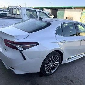 Toyota Camry 2023