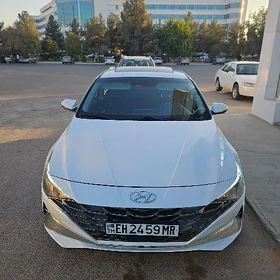 Hyundai Elantra 2021