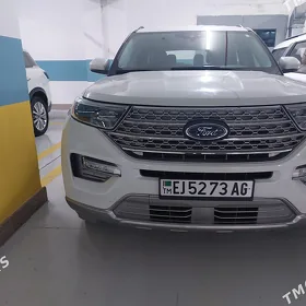 Ford Explorer 2023