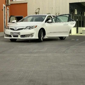Toyota Camry 2013