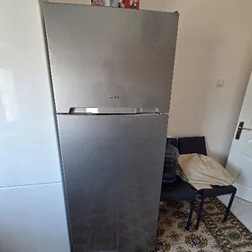 vestel haladilnik