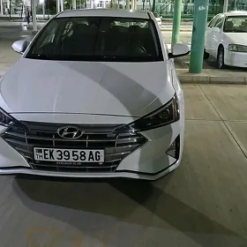Hyundai Elantra 2020