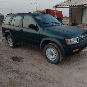 Nissan Pathfinder 1997