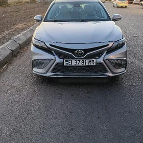 Toyota Camry 2022