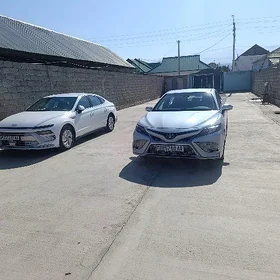 Toyota Camry 2023