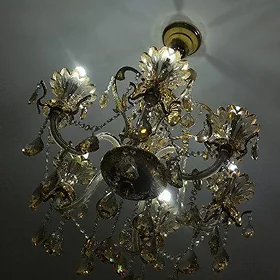 Lýustra gold