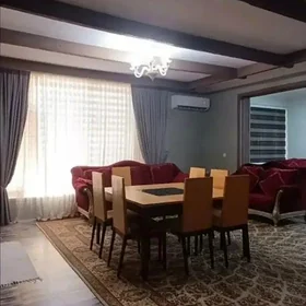 По Ереванской Плановый дом
