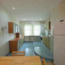 4 mkr 3 kom 110m2