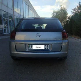 Opel Signum 2003