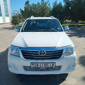 Toyota Hilux 2010