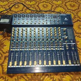 Toy aparat pult Behringer