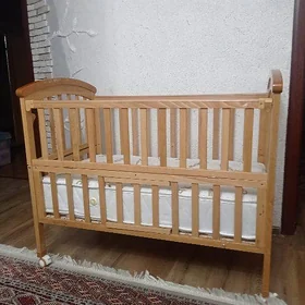 кроватка детская