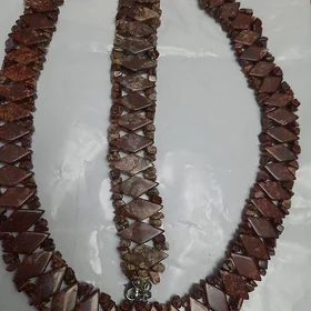 комплект украшений из яшмы