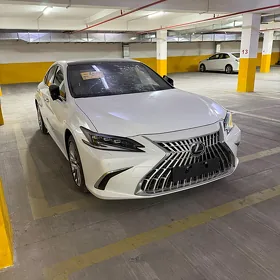 Lexus ES 350 2025