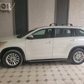 Toyota Highlander 2018